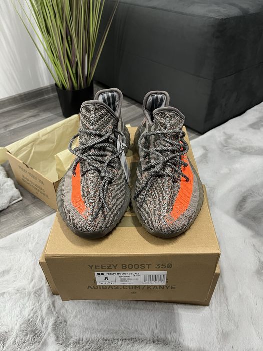 Yeezy 350 V2 Beluga