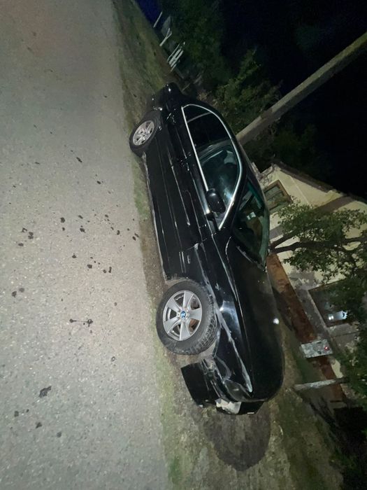 Pentru vânzare sau dezmembrez BMW 520 D.