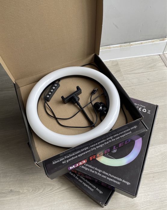 Свет кольцевой лампа