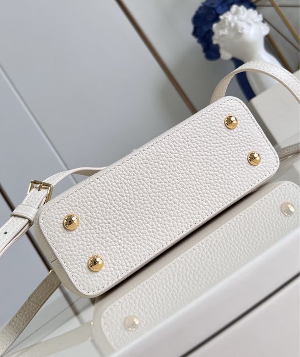 Geanta Louis Vuitton Capucines