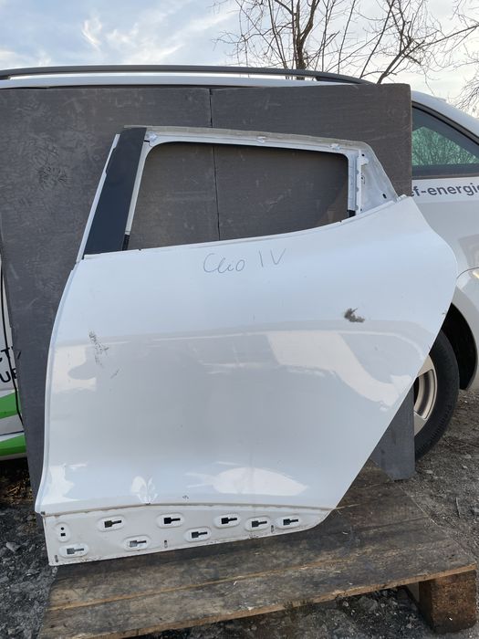 Задна лява врата за Renault Clio 4 IV Рено Клио 2013-2019г