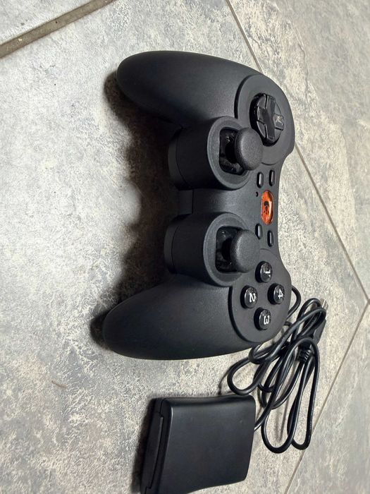 Джойстик Logitech Cordless Rumblepad 2 PC Controller