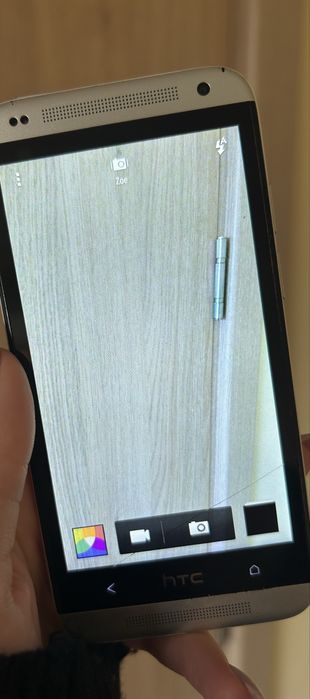 Телефон HTC Desire 601