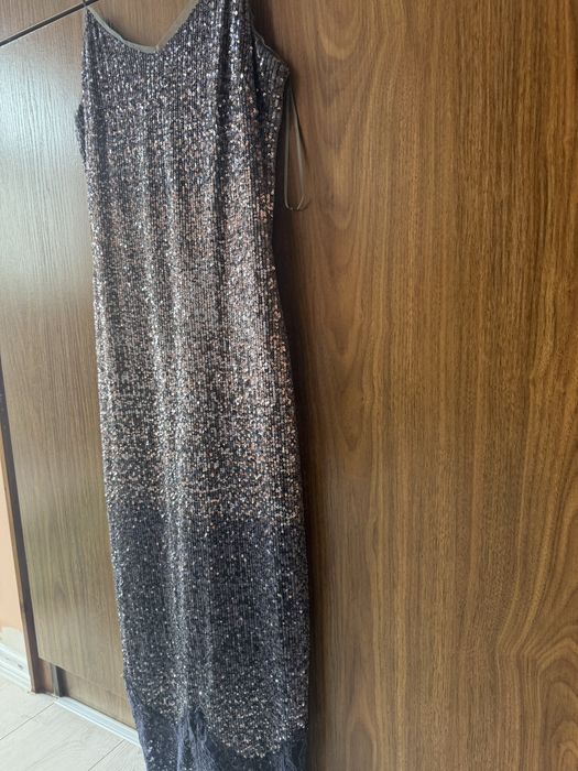 Дълга рокля с паети