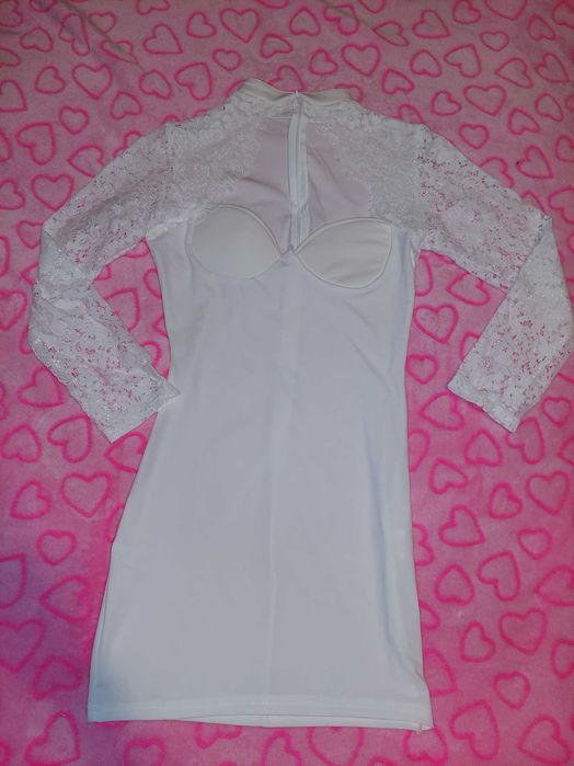 Парти рокля с дантела