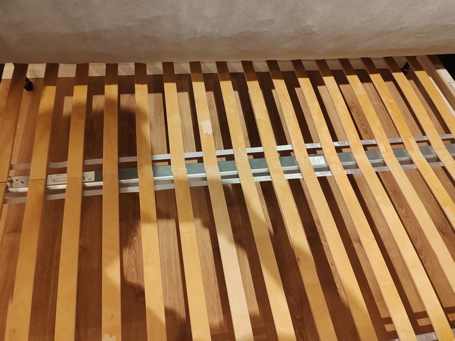 Pat cadru metalic IKEA