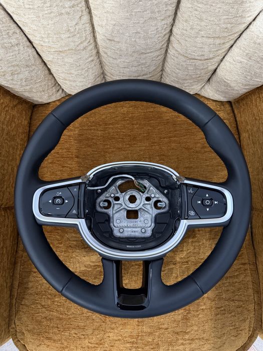 Volan VOLVO V60, XC60 2017-2025, 32366295