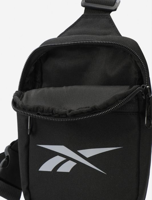 Продам сумку через плечо Reebok