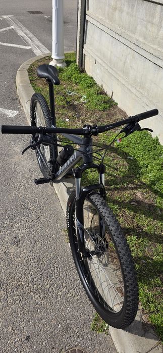 Bicicleta Specialized Rockhopper frumoasă