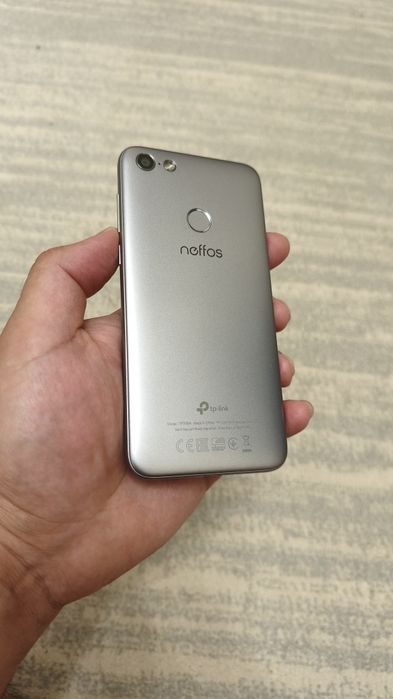Смартфоны Samsung, Redmi, Neffos