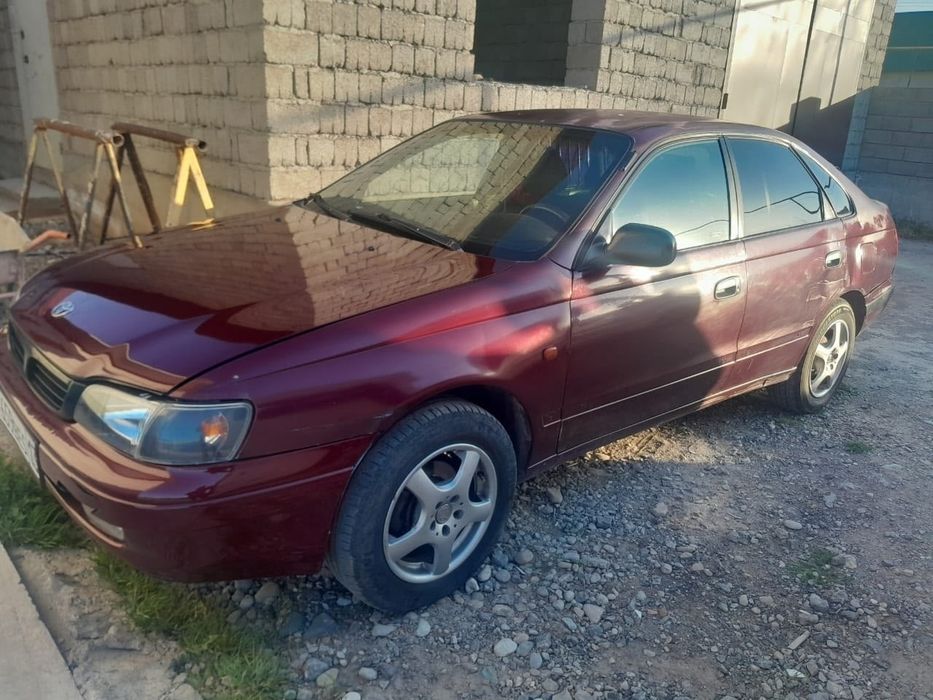 Тайота Карина Е 1995 г