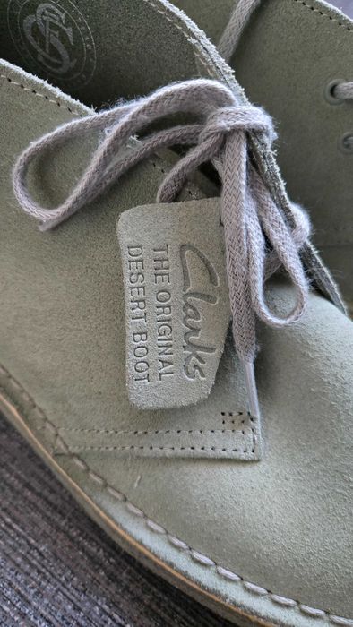 Дамски велурени обувки Clarks, 39