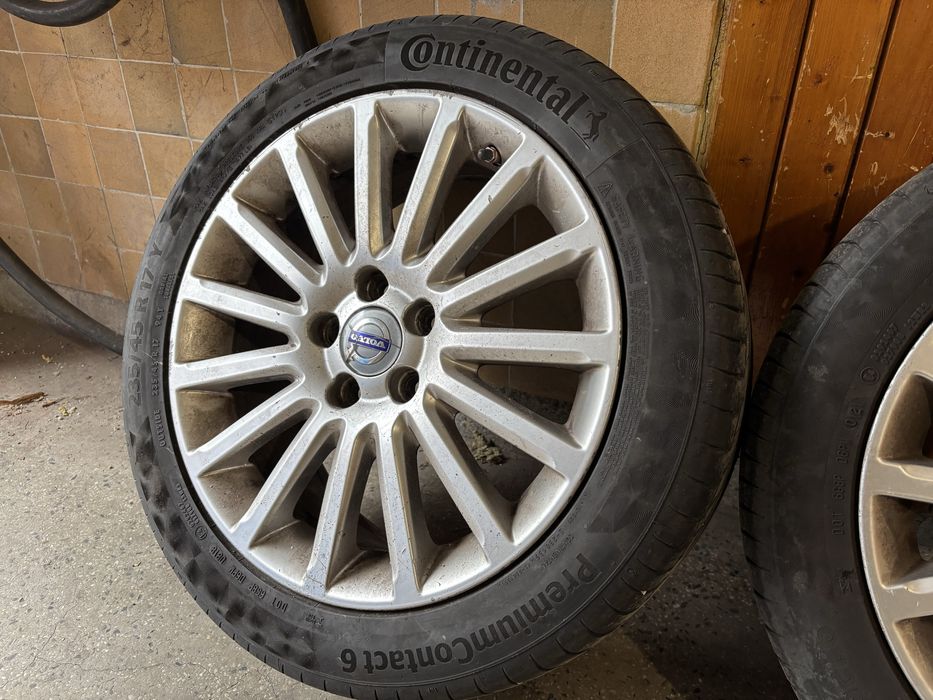 Лети Джанти 17"Волво с гуми Continental