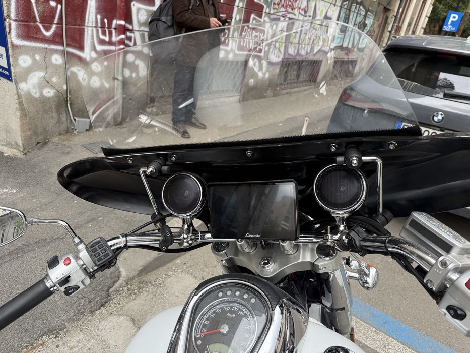 Suzuki Boulevard C90T