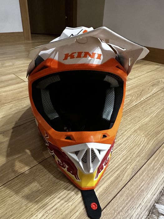 Мотошлем KTM Red Bull KINI эндуро