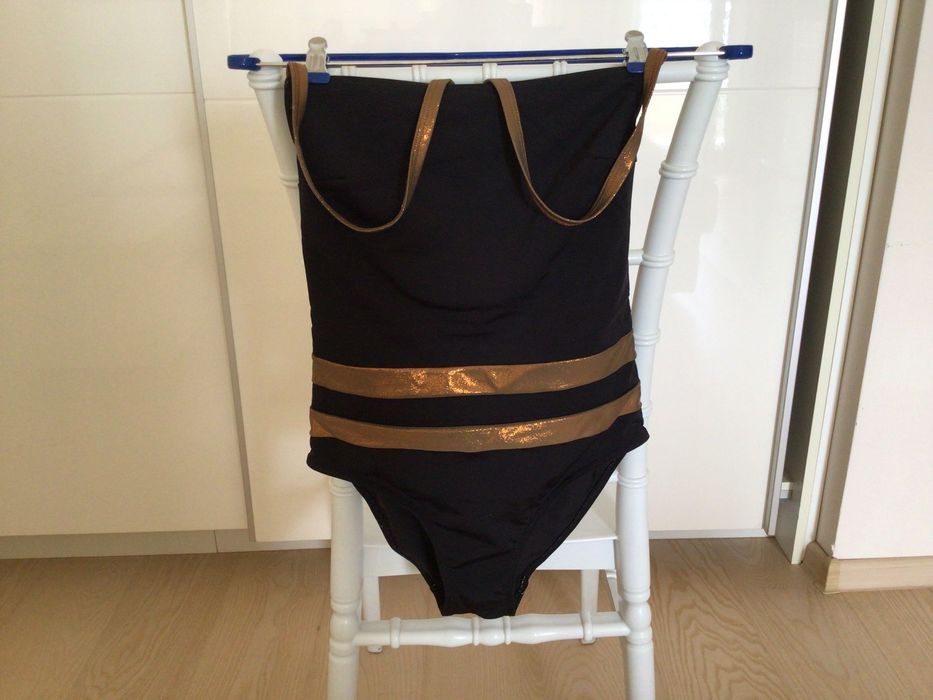 Дамски бански костюм