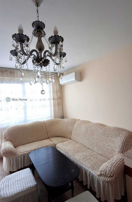 Продаваме напълно обновена гарсониера с нови мебели и отлична локация