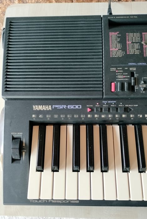 Orga Yamaha PSR-600