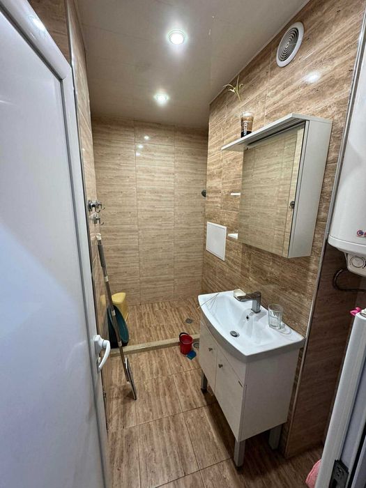 Продава се Тристаен апартамент в Казанлък - 84 кв.м за 438 €/кв.м - Снимка #3