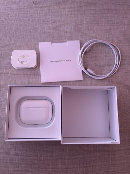 Airpods 2 pro cu accesorii