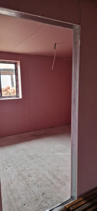 Vând casă in Vladesti