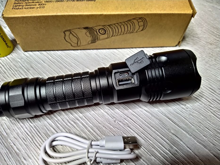 Lanterna Profesionala cu LED MODEL NOU T120 UB, model nou!