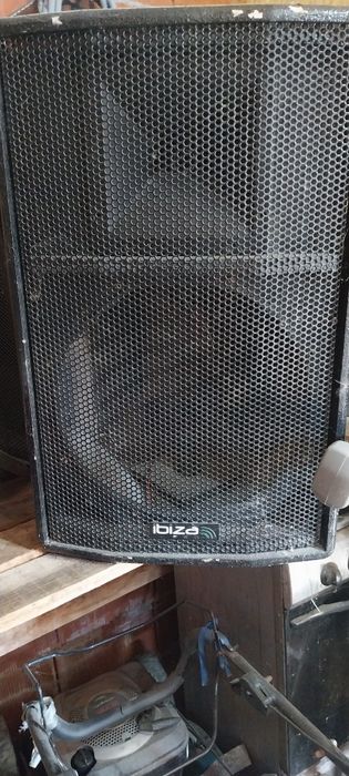 Vand o pereche de incinte cutii de 15 "