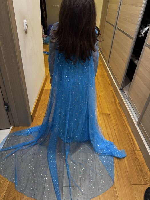 Платье Эльзы на 5-7 лет