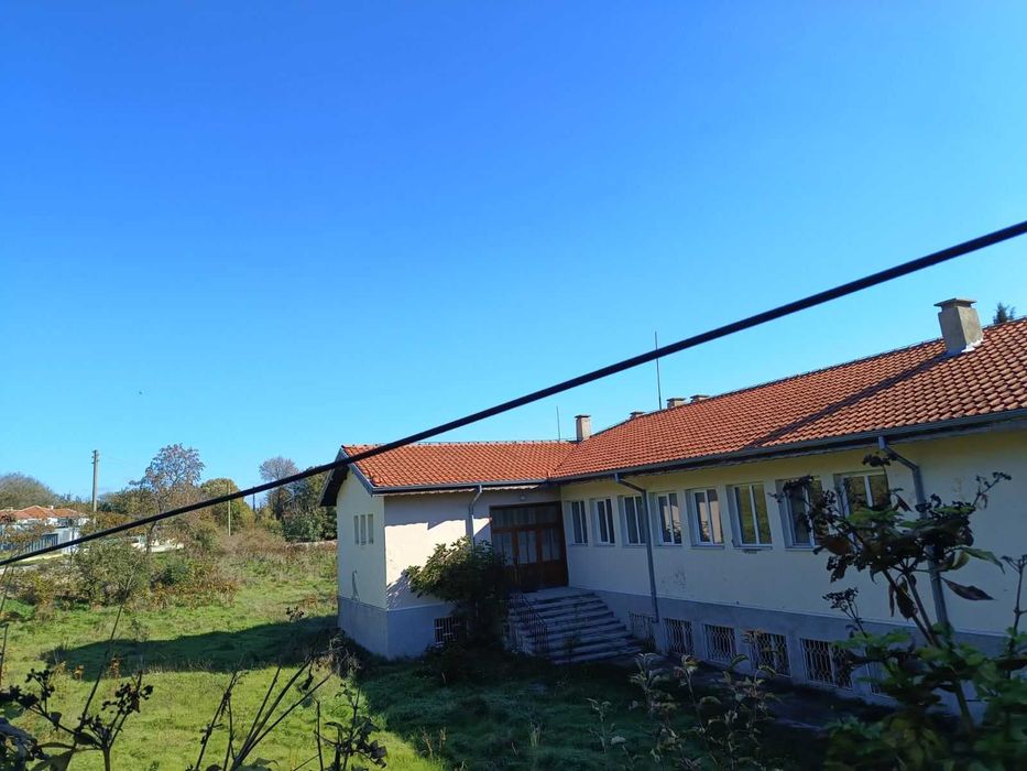 Продавам два парцела в регулация в село Генерал Кантарджиево