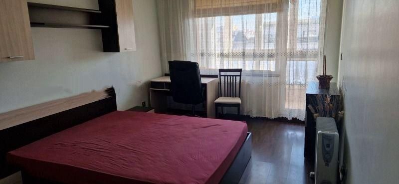 Дава се под наем Тристаен апартамент в София, Бъкстон - 90 кв.м за 797.64 € - Снимка #2