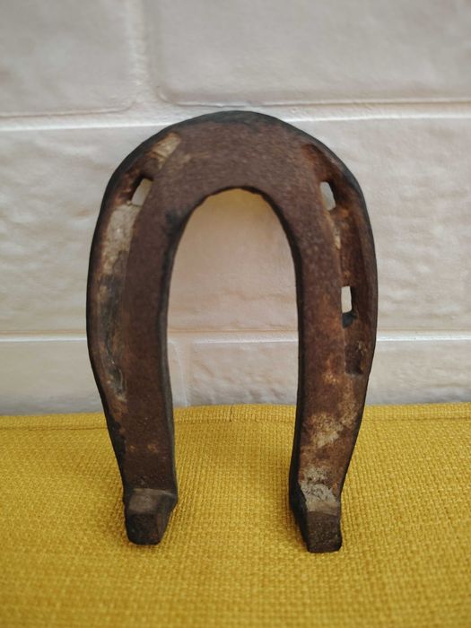 Стара подкова за късмет