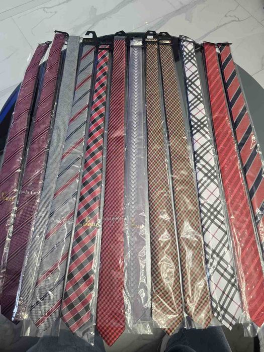 Нови мъжки вратовръзки и папийонки