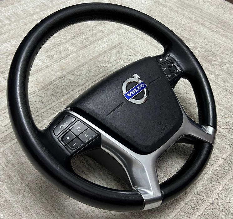 Volan VOLVO  Piele v60 XC60 XC70 S80 V70 V40 S60 ETC