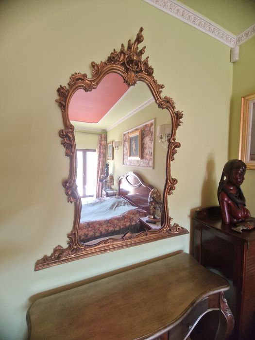 antica
Oglindă cu ramă baroc + consolă din lemn masiv Bucuresti