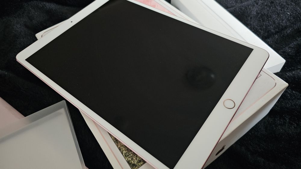 Ipad pro 10.5 inch 64 gb rose gold + apple pencil 1st gen + accesorii