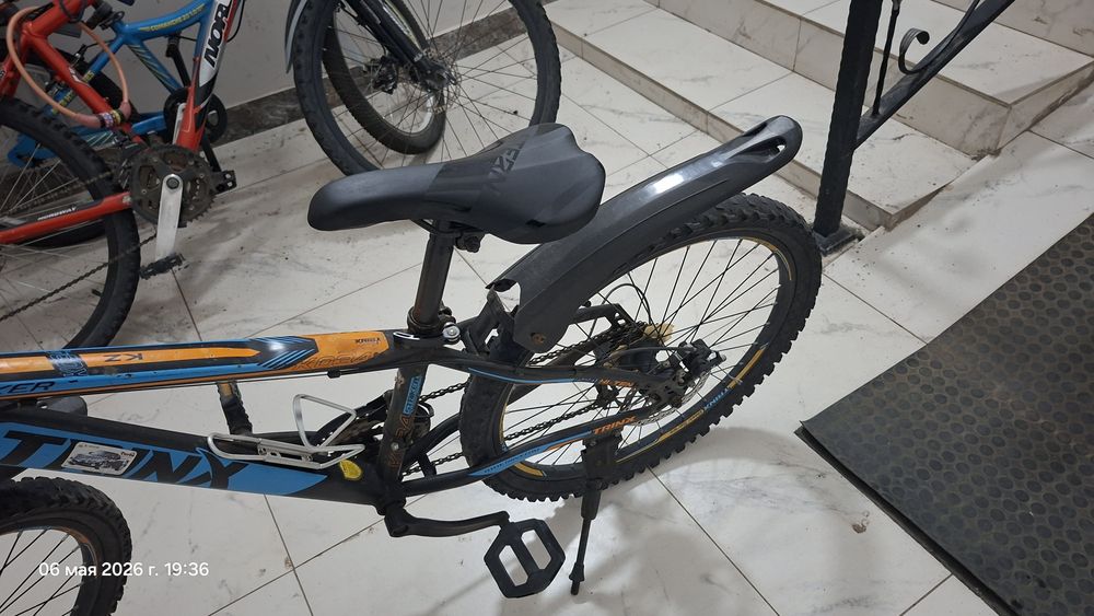 TRINX Striker — Мощный скоросной байк