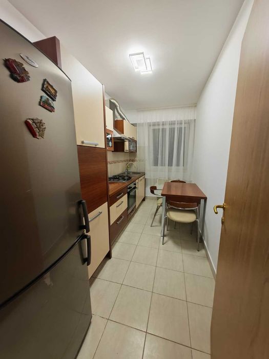 Apartament 2 cam DECOMANDAT, SU 60 mp+garaj subteran,zona Hotel Nevis
