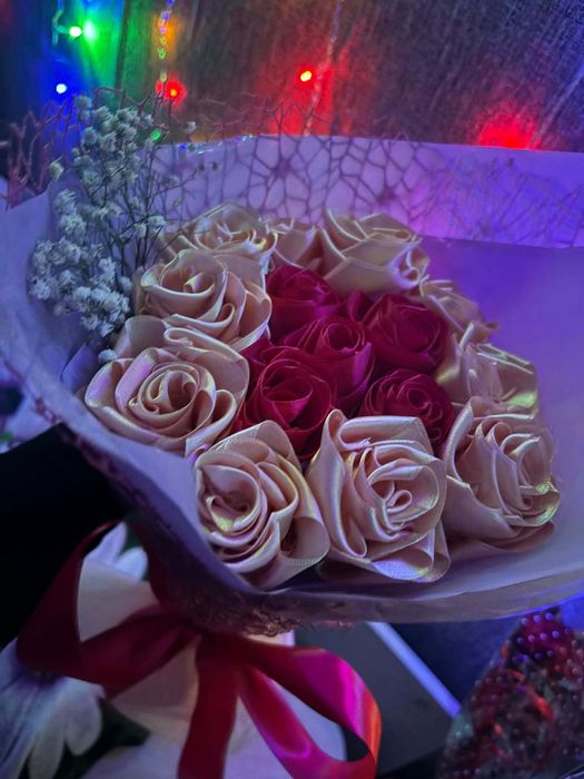 букети от рози(сатен)  - вечен подарък