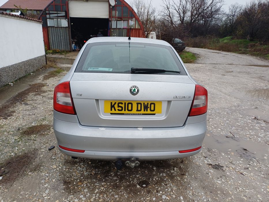 Шкода Октавия 1.6 дизел 105 к.с. на части