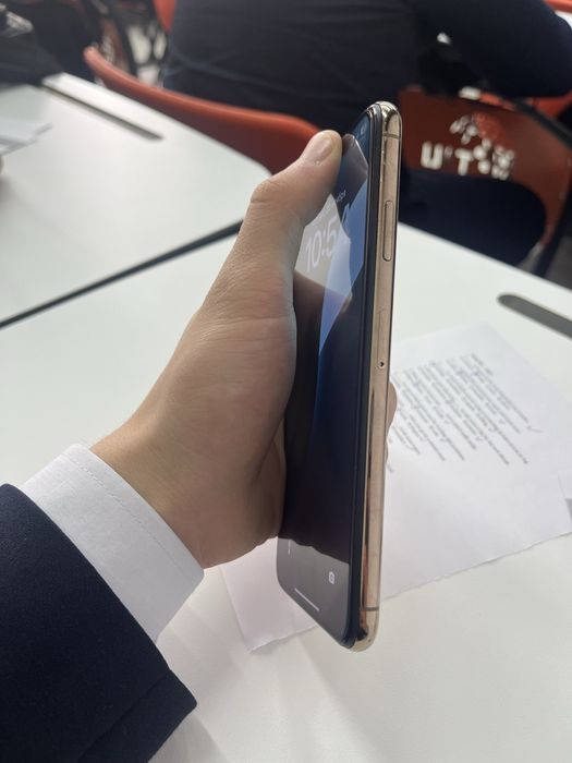 iphone xs max srochna sotiladi