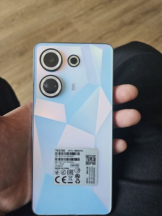 Продам телефон tecno camon 20 pro