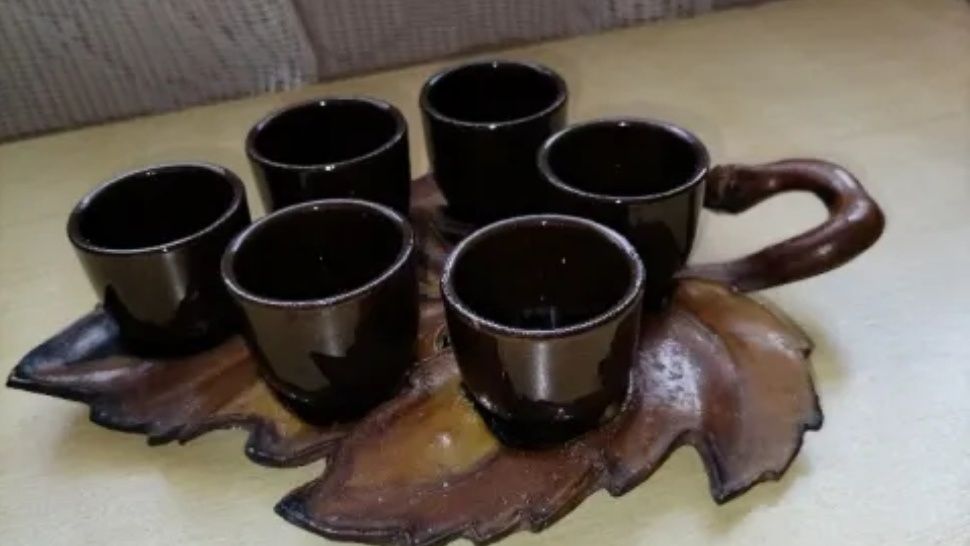 Чаши - стъкло, порцелан, керамика.