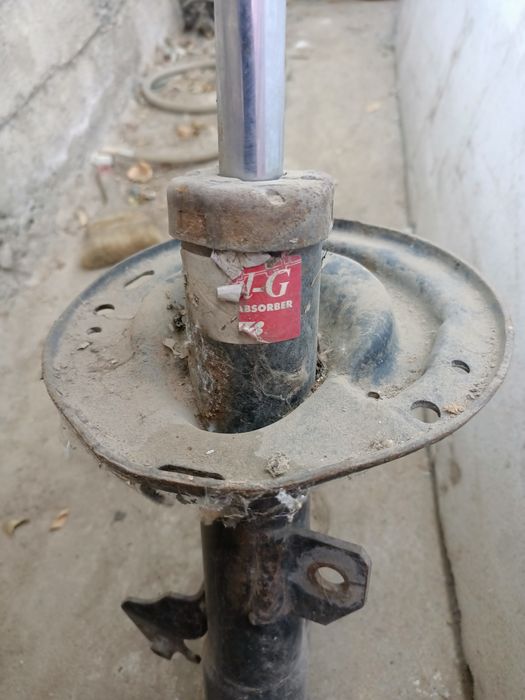 Продам амортизаторы каиаба