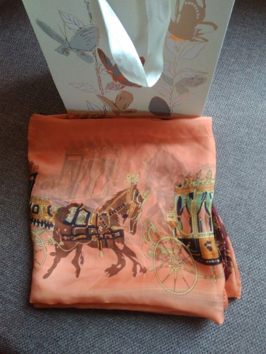 Чисто Нови шалове