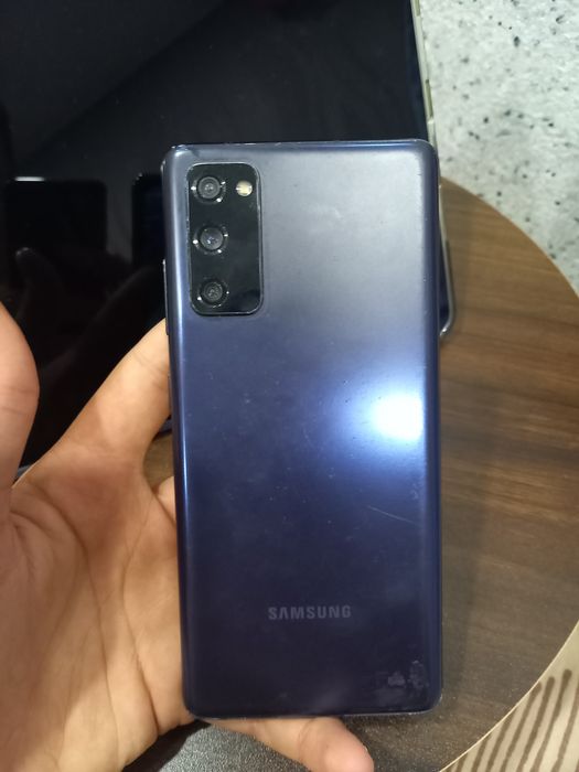 Samsung s20feeee