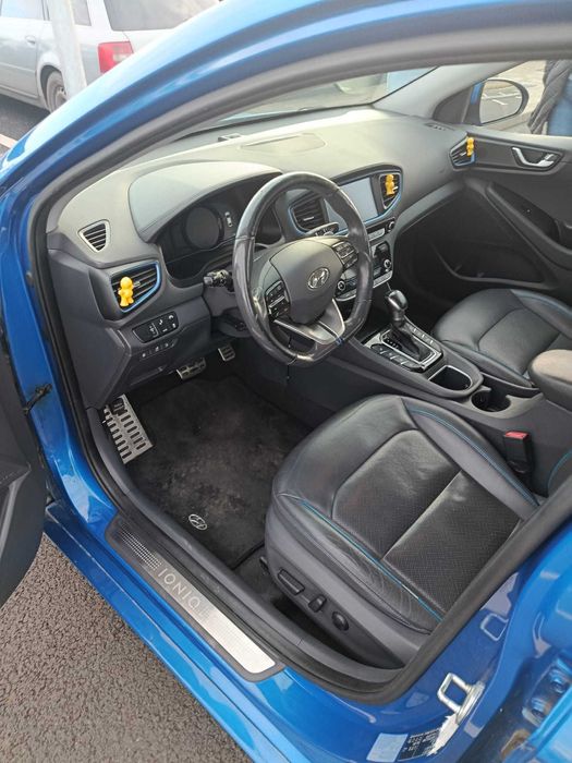 Inchiriez auto Hyundai Ioniq Hybrid Plug-in, automat, interes personal