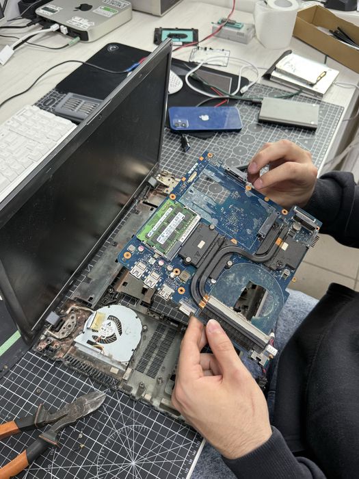 Ремонт ноутбуков и компьютеров