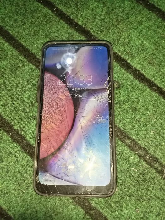 Продаю телефон А10S