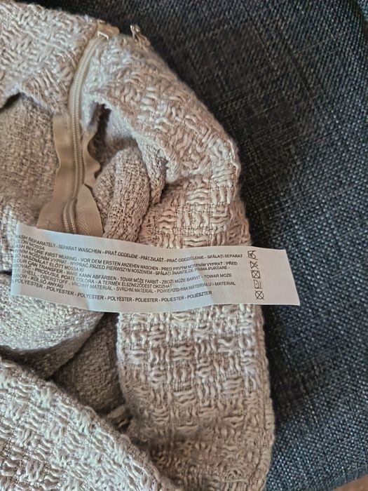 Pantaloni scurți din boucle mărimea 40 cu talie înaltă