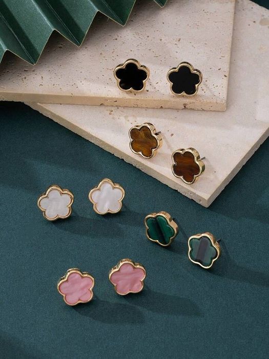 Обеци цветя различни видове